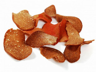 Чипсы из лаваша: Ресторанные гренки с холодцом и хреном