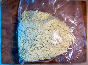 Сырный продукт ФЕРМЕРСКИЙ бочонок копченый: Сырный продукт ФЕРМЕРСКИЙ паутинка  укроп/чеснок